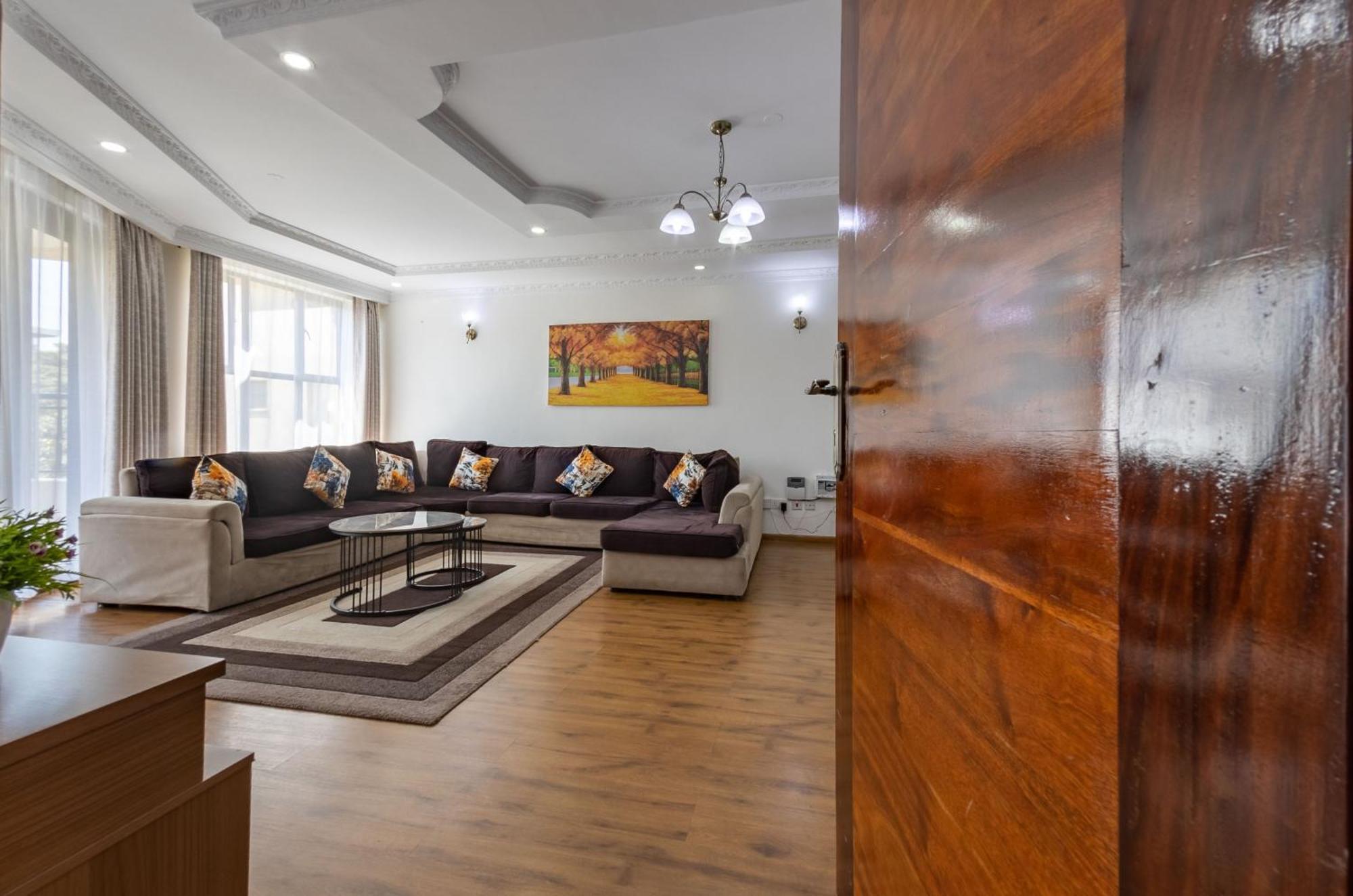 Erica Residences - Riverside Nairobi Bagian luar foto